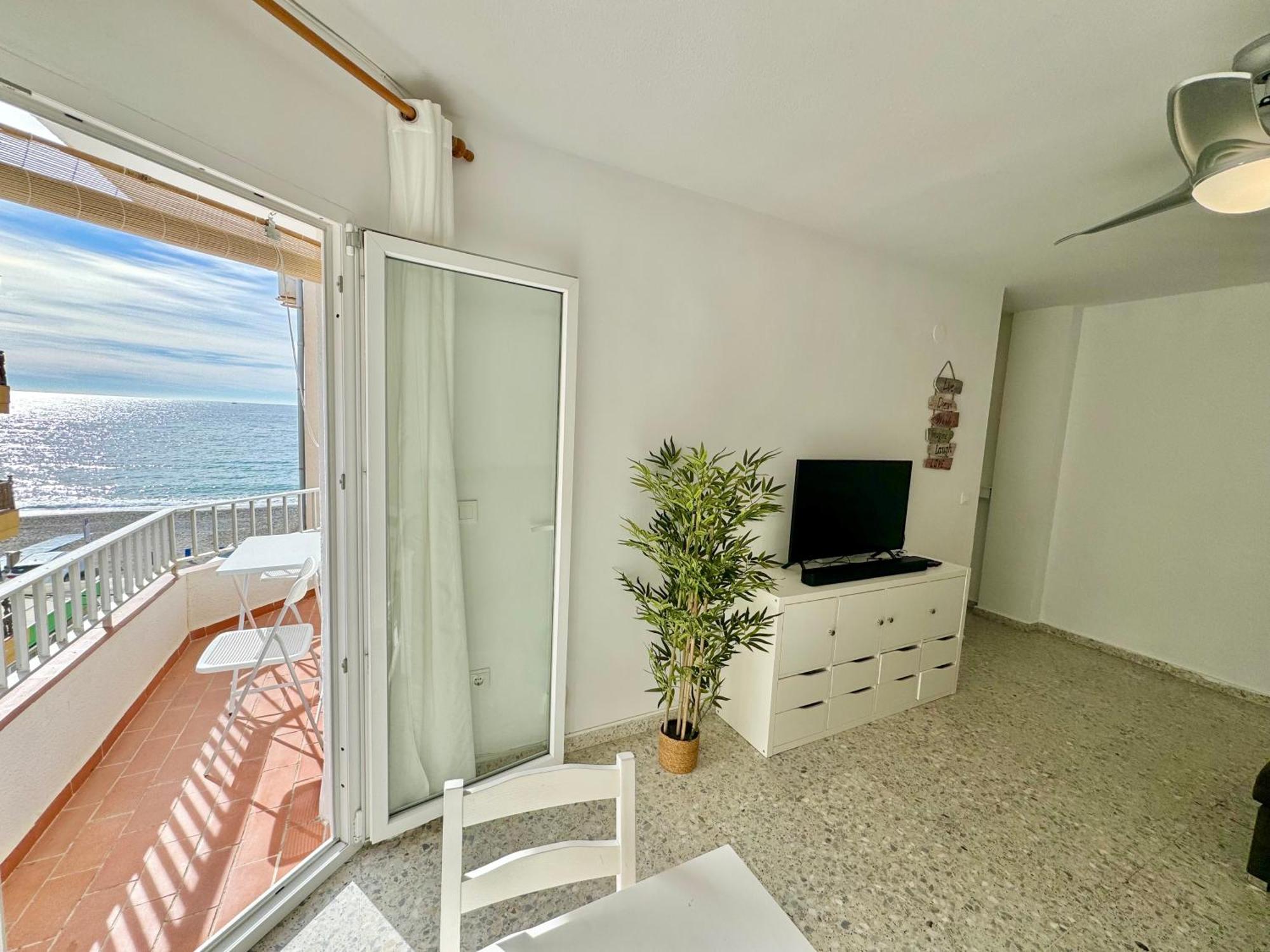 Quiet II Seaview Apartment La Herradura  Esterno foto
